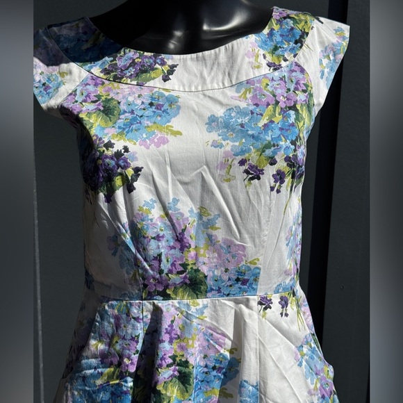 Floral Laura Ashely Dress - White and Blue - Picture 7 of 10